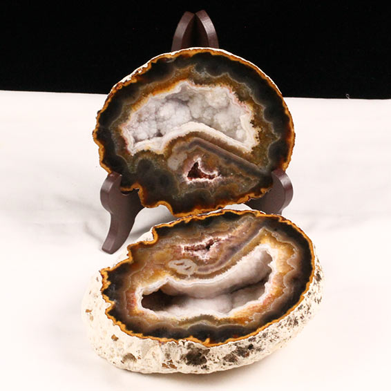 数量限定，限定SALE】 瑪瑙のドーム 六角柱 トレジャーメノウ 原石