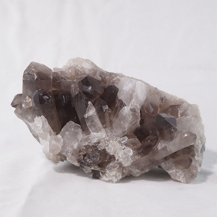 約2キロ　スモーキーモリオン　原石クラスター 2.8Kg スモーキークォーツ クラスター 原石 煙水晶 モリオン 黒