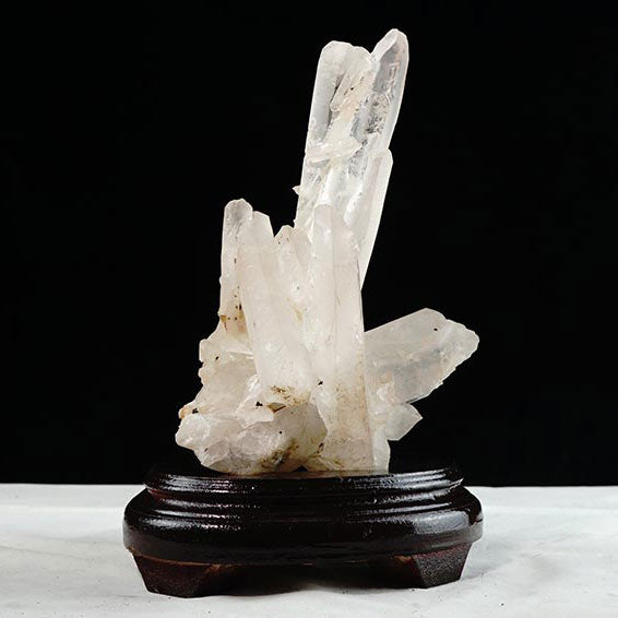 1.7Kg 水晶 クラスター マダガスカル産 台座付属 一点物 292-36