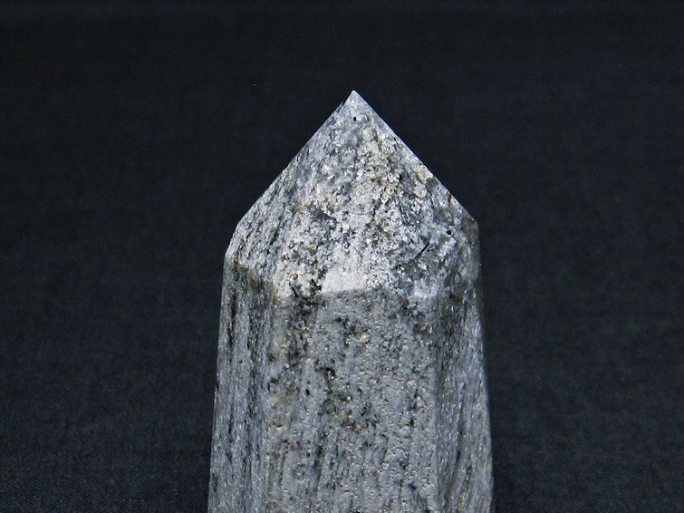 ガーデンファントム 六角柱 ガーデンクォーツ ポイント 庭園水晶 一点物 142-7483