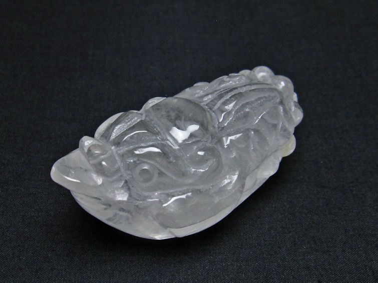 水晶 手彫り 置物 キンセン 金蟾 一点物 144-149