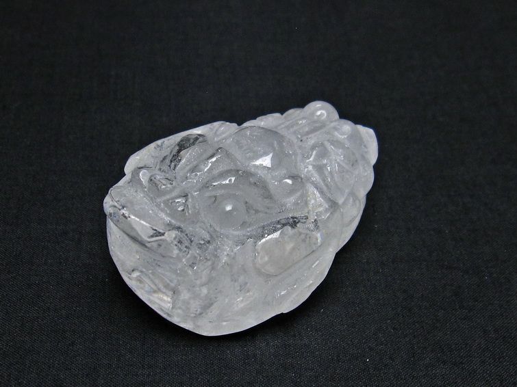 水晶 手彫り 置物 キンセン 金蟾 一点物 144-156