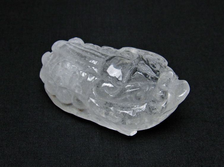 水晶 手彫り 置物 キンセン 金蟾 一点物 144-176