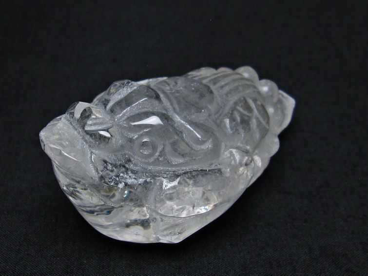 水晶 手彫り 置物 キンセン 金蟾 一点物 144-198