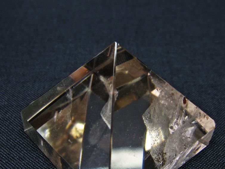 水晶 ピラミッド置物 一点物 145-1004