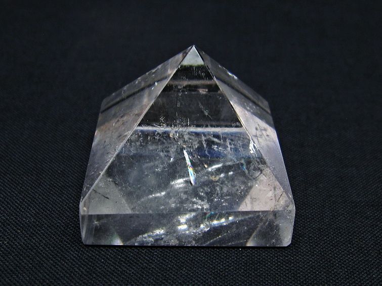水晶 ピラミッド置物 一点物 145-1005