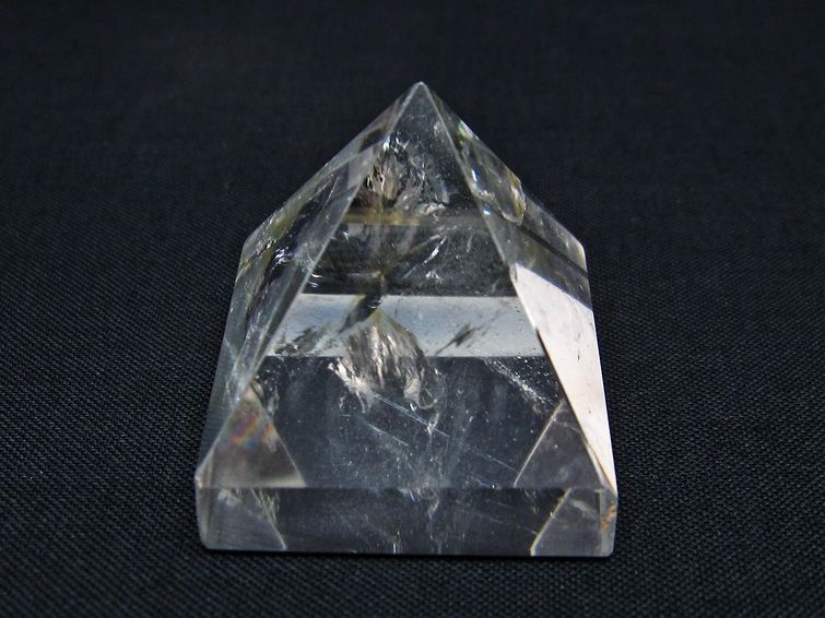 水晶 ピラミッド置物 一点物 145-1007