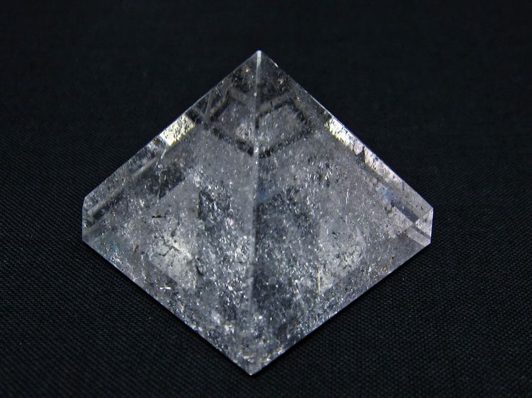 水晶 ピラミッド置物 一点物 145-1010
