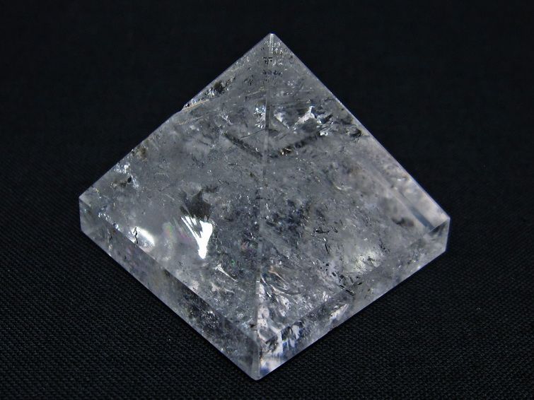 水晶 ピラミッド置物 一点物 145-1011