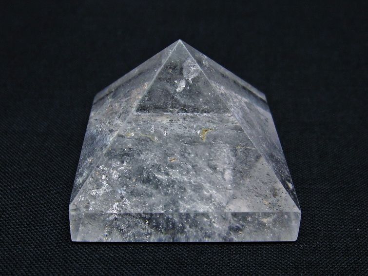 水晶 ピラミッド置物 一点物 145-1012