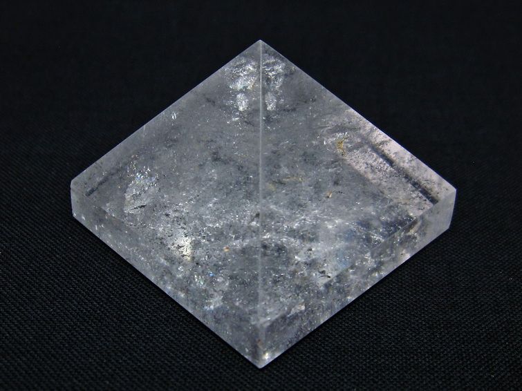 水晶 ピラミッド置物 一点物 145-1012