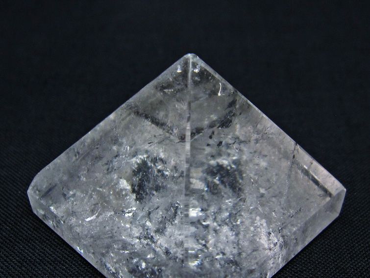 水晶 ピラミッド置物 一点物 145-1013