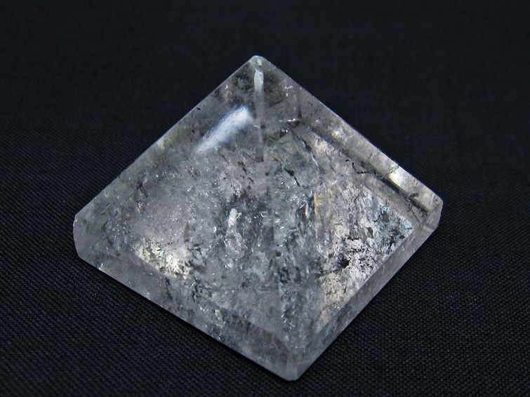 水晶 ピラミッド置物 一点物 145-1013