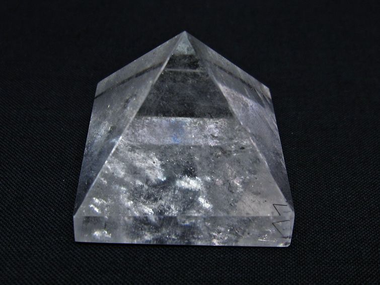 水晶 ピラミッド置物 一点物 145-1015
