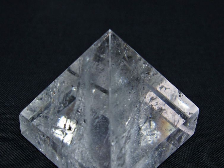水晶 ピラミッド置物 一点物 145-1016