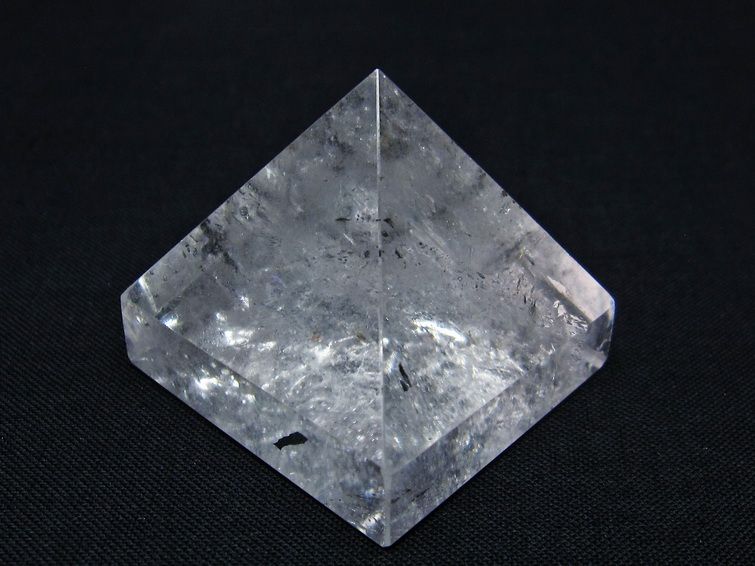 水晶 ピラミッド置物 一点物 145-1016