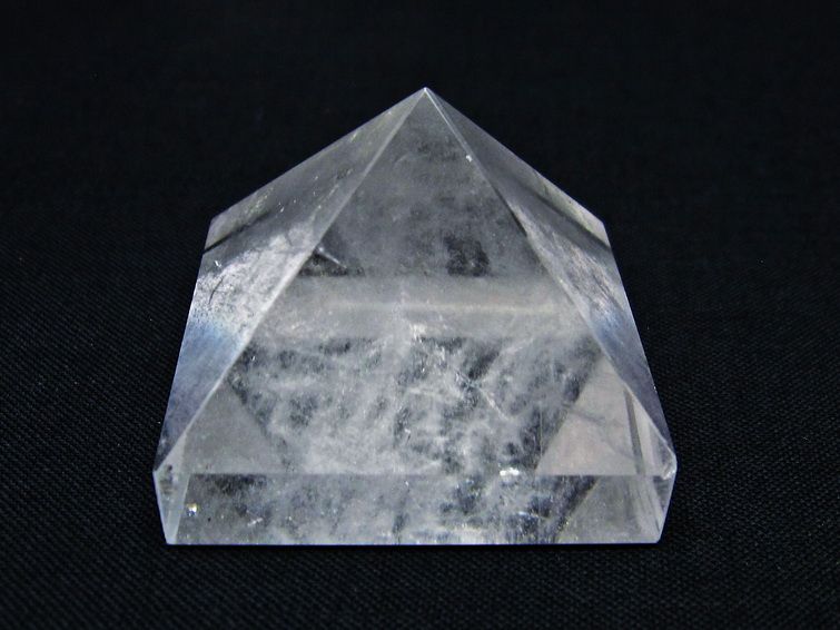 水晶 ピラミッド置物 一点物 145-1018