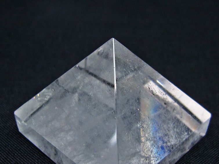 水晶 ピラミッド置物 一点物 145-1018