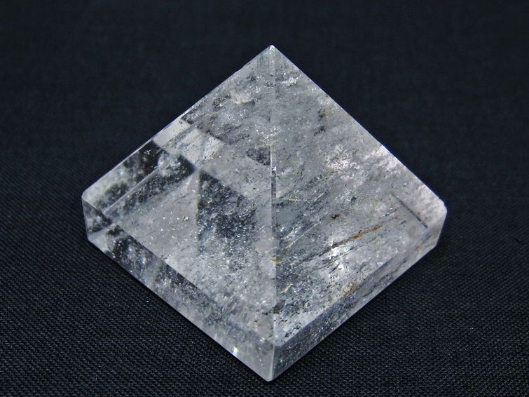 水晶 ピラミッド置物 一点物 145-1019