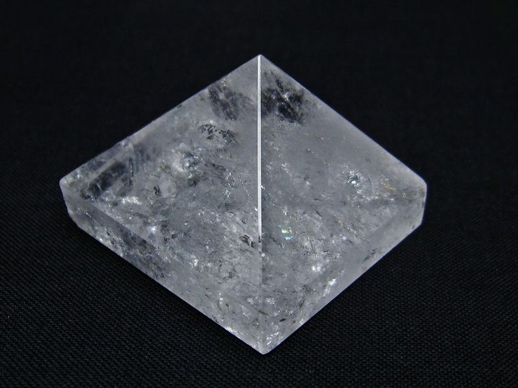 水晶 ピラミッド置物 一点物 145-1020