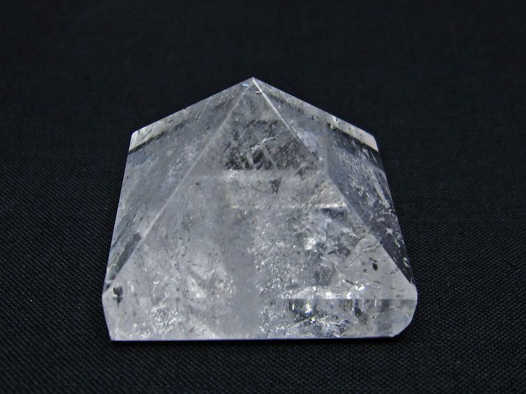 水晶 ピラミッド置物 一点物 145-1022