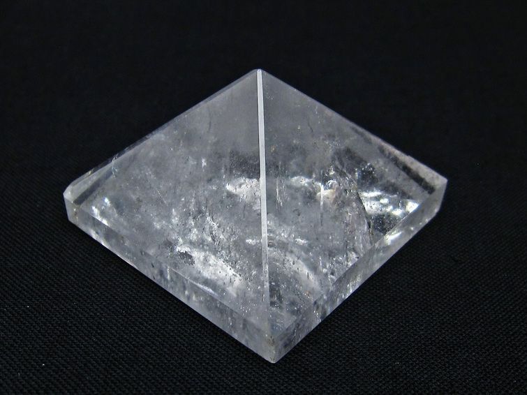 水晶 ピラミッド置物 一点物 145-1023