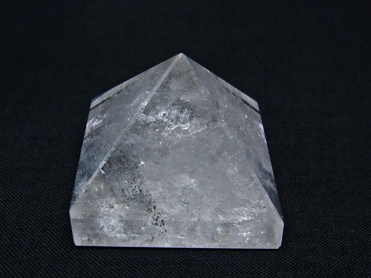 水晶 ピラミッド置物 一点物 145-1025