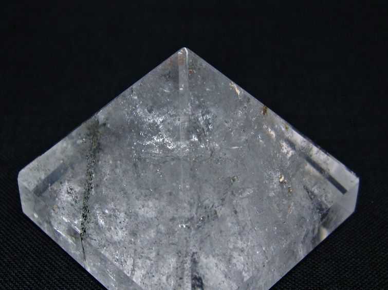 水晶 ピラミッド置物 一点物 145-1025