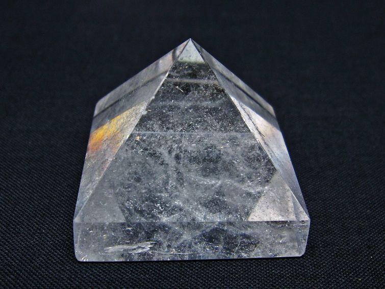 水晶 ピラミッド置物 一点物 145-1028