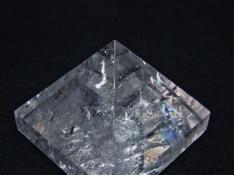 水晶 ピラミッド置物 一点物 145-1029