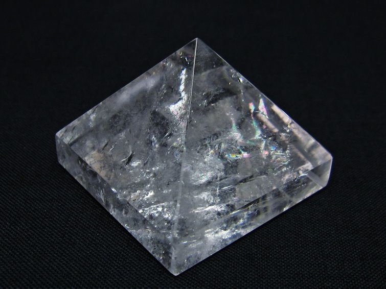 水晶 ピラミッド置物 一点物 145-1029
