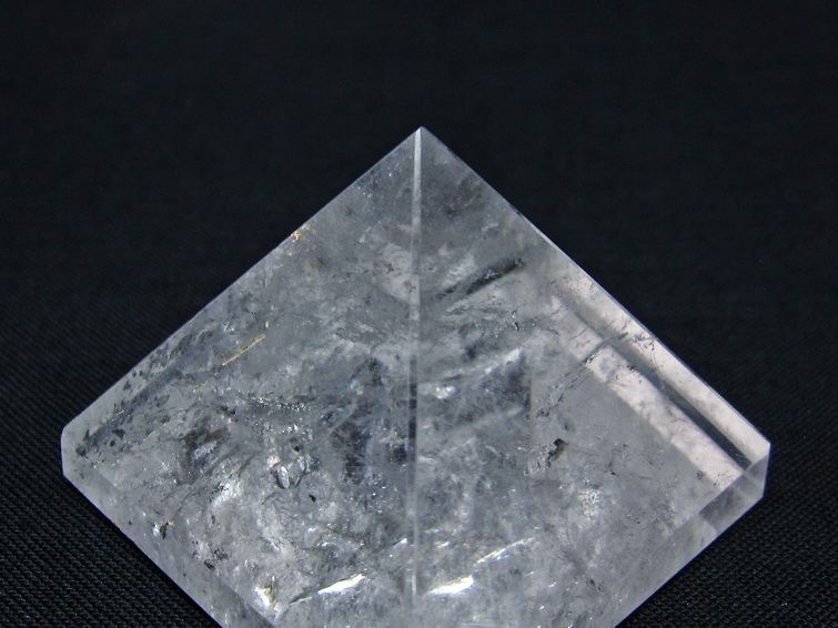水晶 ピラミッド置物 一点物 145-1030