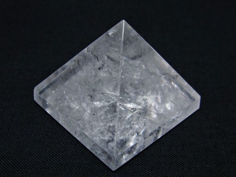 水晶 ピラミッド置物 一点物 145-1030
