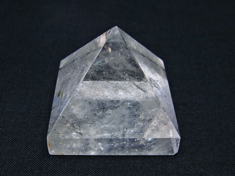 水晶 ピラミッド置物 一点物 145-1035