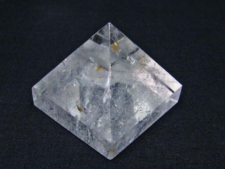 水晶 ピラミッド置物 一点物 145-1035