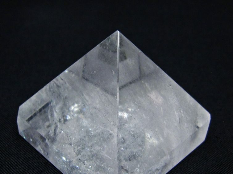 水晶 ピラミッド置物 一点物 145-1036