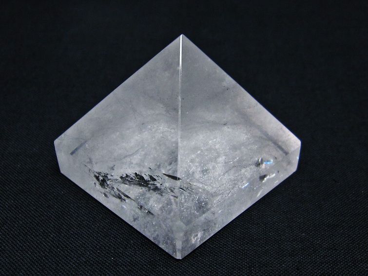 水晶 ピラミッド置物 一点物 145-1036