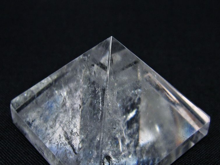水晶 ピラミッド置物 一点物 145-1042