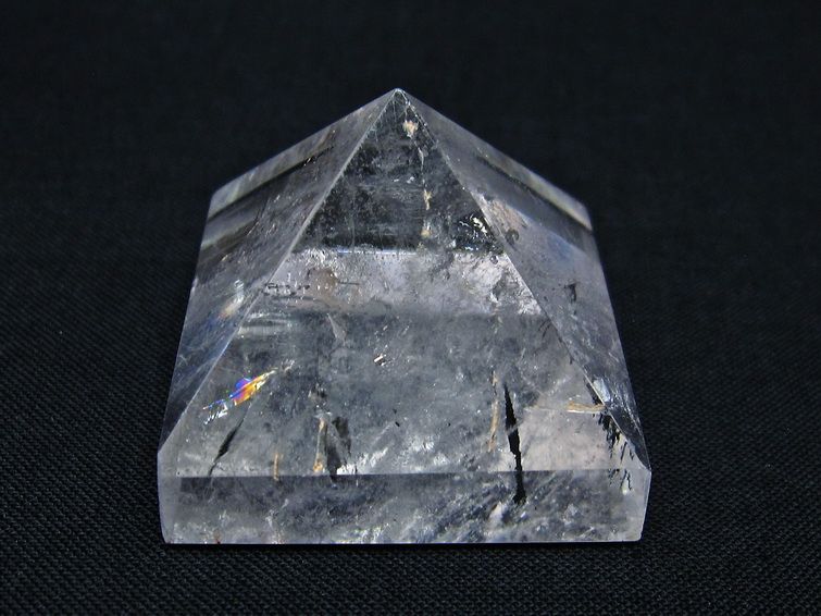 水晶 ピラミッド置物 一点物 145-1043