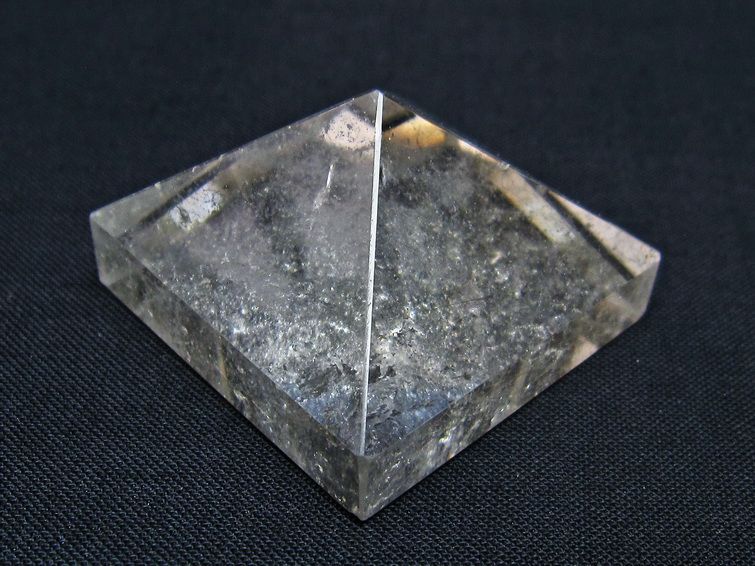 水晶 ピラミッド置物 一点物 145-1044