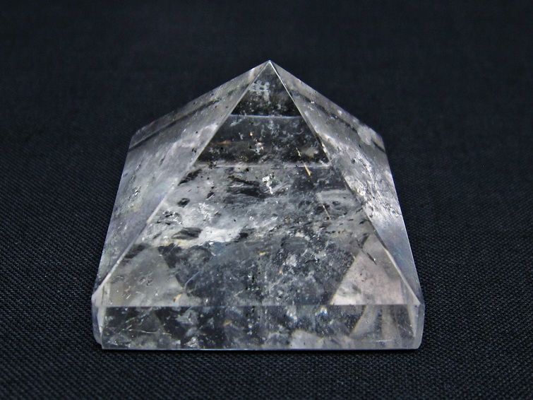水晶 ピラミッド置物 一点物 145-1045