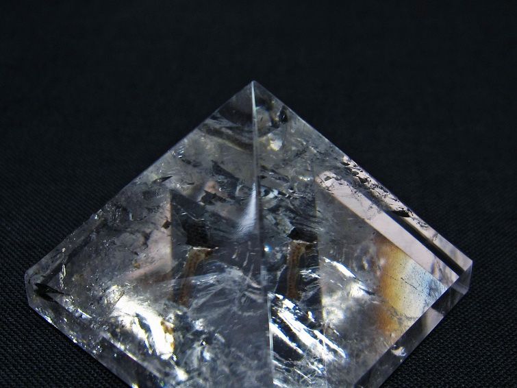 水晶 ピラミッド置物 一点物 145-1048