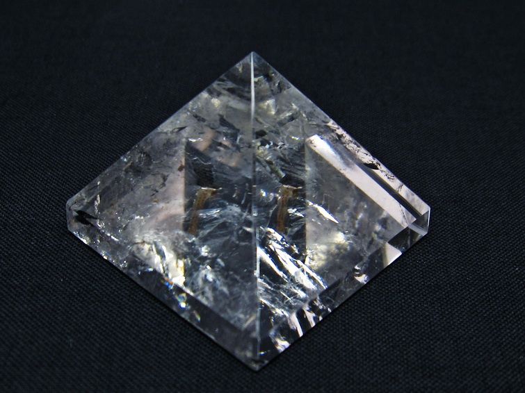 水晶 ピラミッド置物 一点物 145-1048