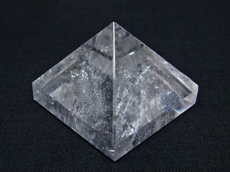 水晶 ピラミッド置物 一点物 145-1049