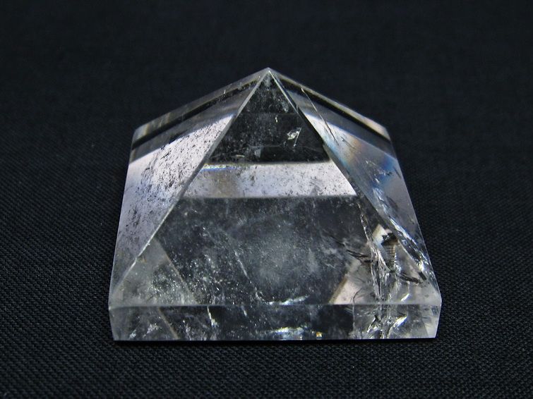 水晶 ピラミッド置物 一点物 145-1050