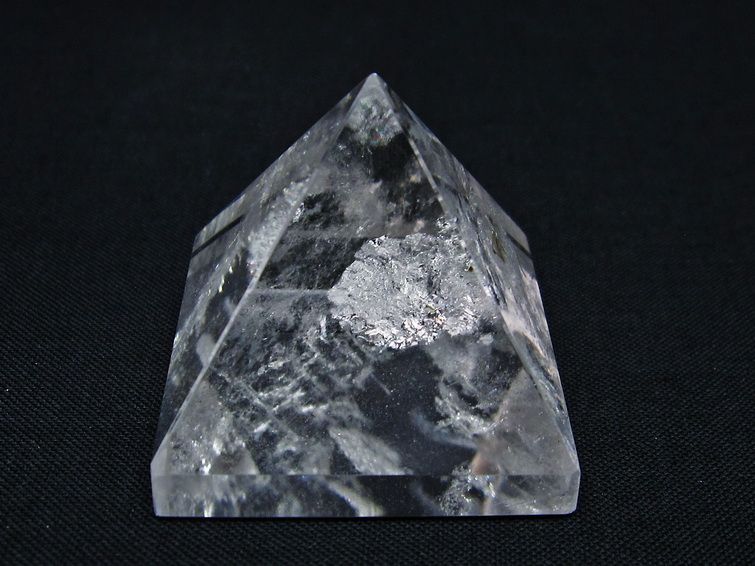 水晶 ピラミッド置物 一点物 145-1053