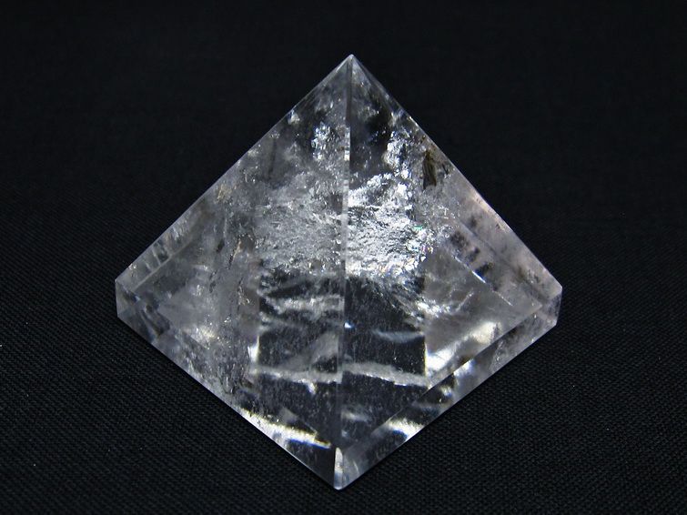 水晶 ピラミッド置物 一点物 145-1053