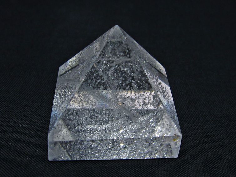 水晶 ピラミッド置物 一点物 145-1054