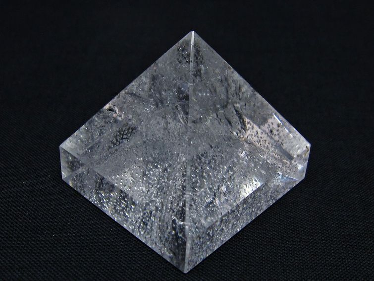 水晶 ピラミッド置物 一点物 145-1054
