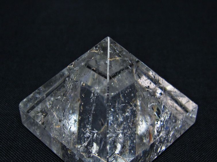 水晶 ピラミッド置物 一点物 145-1056